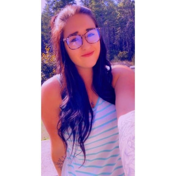 Profile Picture of Bree Gray (@breegray485) on Poshmark