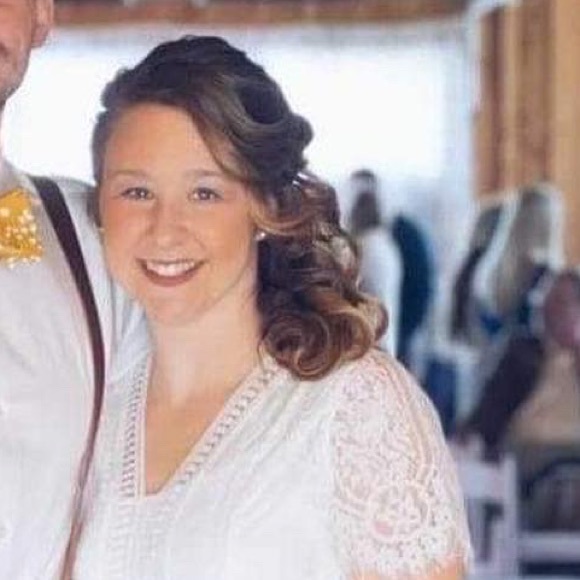 Profile Picture of Ashley Dykstra (@ashley_dykstra) on Poshmark