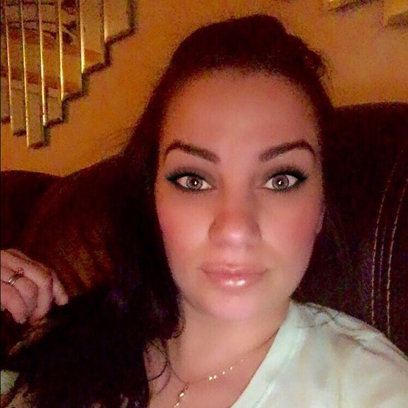 Profile Picture of Giovanna Morsovillo (@arisicella) on Poshmark