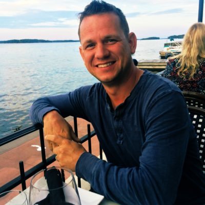 Profile Picture of Thomas E. Kerr (@tom12983) on Twitter