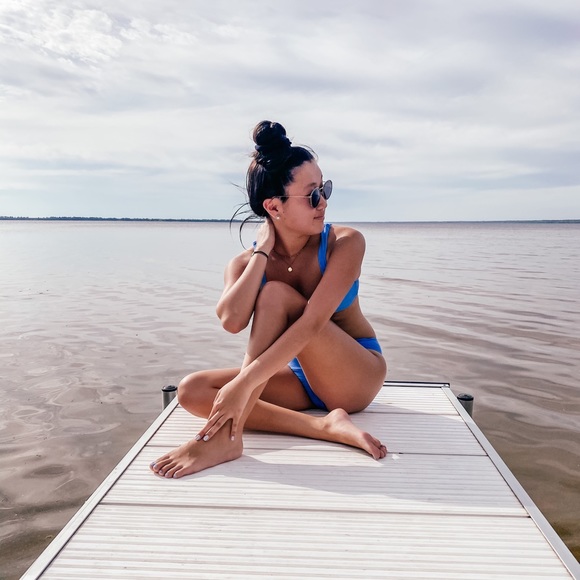 Profile Picture of Samantha Pytel (@srpytel) on Poshmark