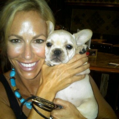 Profile Picture of Lara Chase-Compton (@LarissaC3) on Twitter