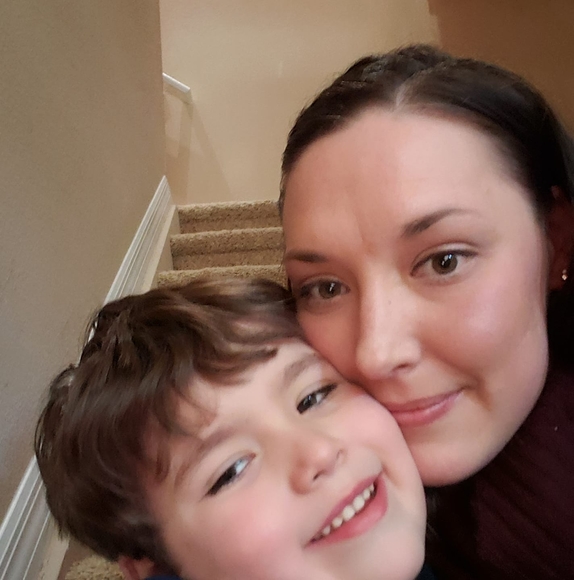 Profile Picture of Elizabeth Keune (@e_keune2002) on Poshmark