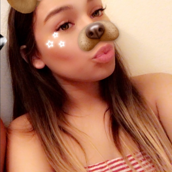 Seanelle Bee - Poshmark Profile Picture of Seanelle Bee (@seanellebee) on Poshmark