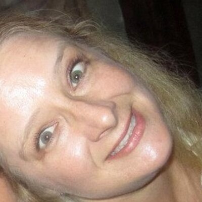 Profile Picture of Laura Downs (@LauraDDowns) on Twitter