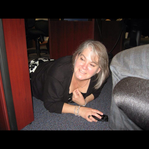 Profile Picture of Kirsten Sanderford (@kirstini) on Poshmark