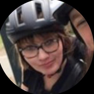 Profile Picture of Katie Lysons (@CustardButtons) on Twitter