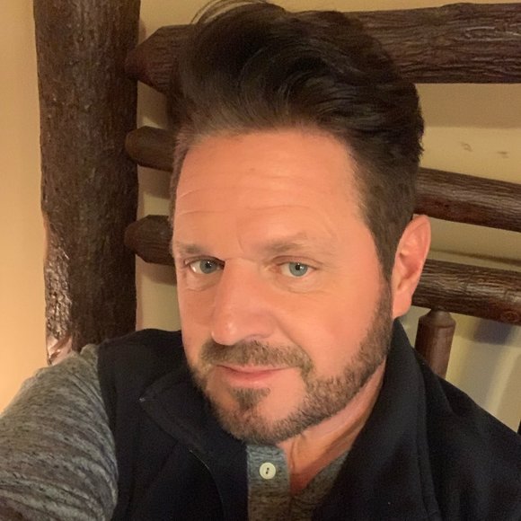 Profile Picture of Mike Bowling (@blmdadof3) on Poshmark