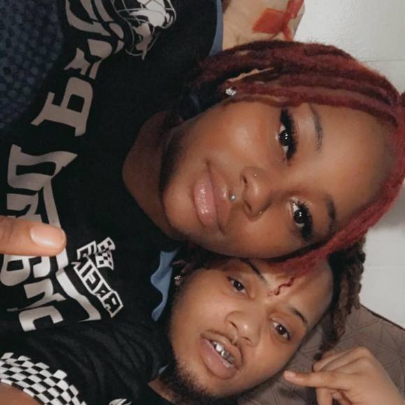 Profile Picture of Mod Thombs (@osheonna20) on Poshmark