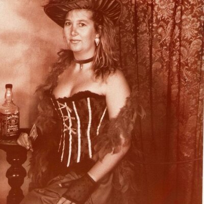 Profile Picture of Janet Sweeney (@gopheritgirl26) on Twitter