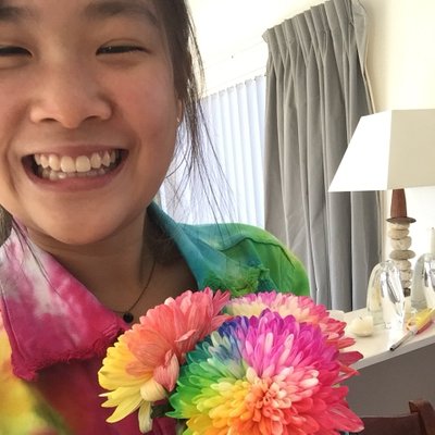 Profile Picture of Christine Ling (@christinejsling) on Twitter