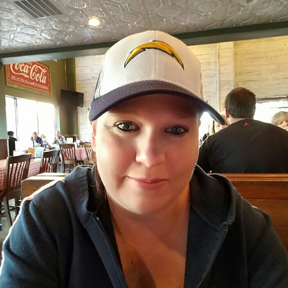 Profile Picture of Brandy Campbell (@bc1977) on Poshmark