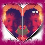 Profile Picture of Kellisa Burrell (@pretty_on_your_phone_screen) on Instagram