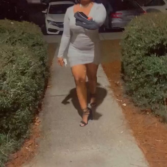 Profile Picture of Adonna Morrell (@adonnamorrell) on Poshmark