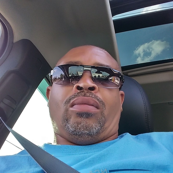 Profile Picture of Morice Terry (@terrymorice) on Poshmark