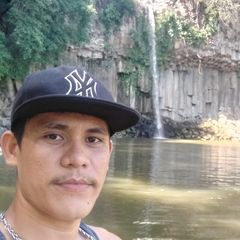 Profile Picture of Arnold dayle (@arnolddayle) on Tiktok