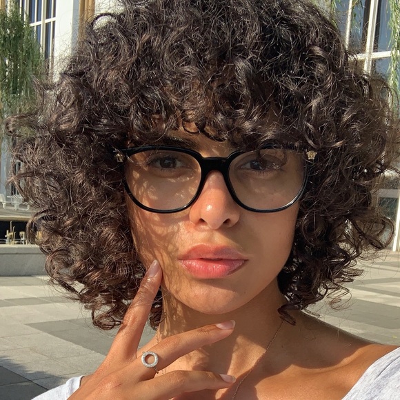 Profile Picture of Natalya Nimitz (@natalyanimitz) on Poshmark