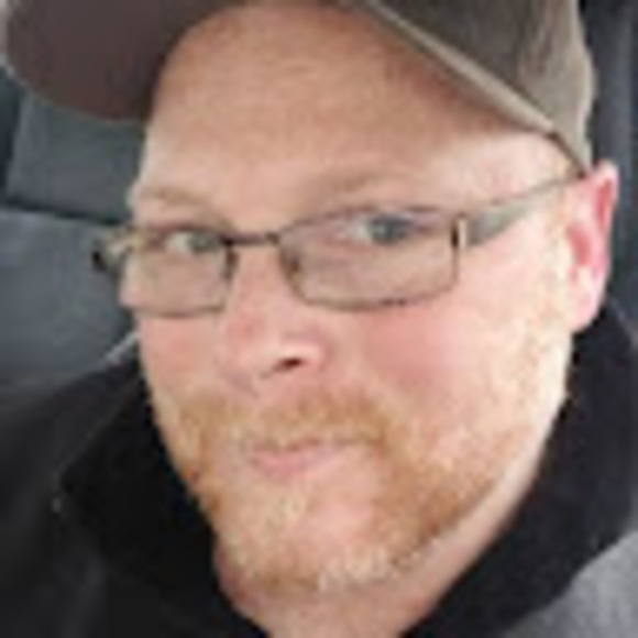 Profile Picture of Rob Caillouette (@robcaillou41) on Poshmark