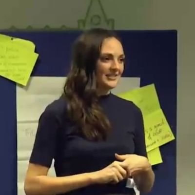 Profile Picture of Alice Martin (@AlicePMartin) on Twitter