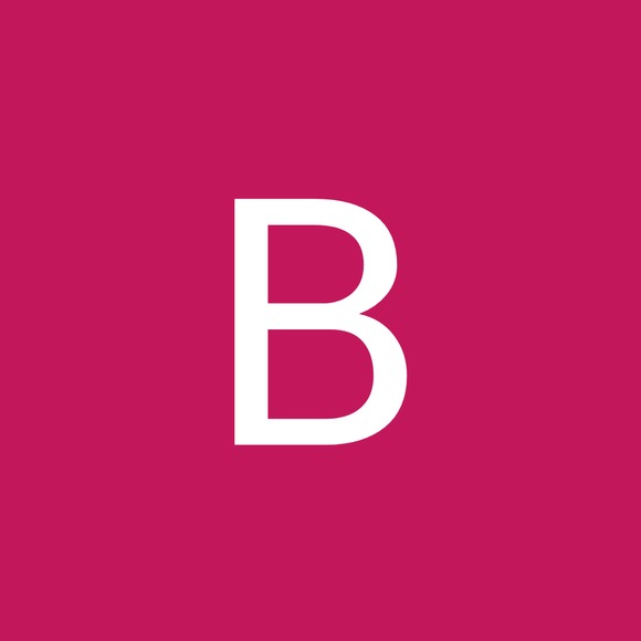 Profile Picture of Bonnie Swafford (@bonnieswafford5) on Poshmark