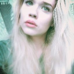 Profile Picture of Lindsey Hacker (@VeganLindsey) on Twitter
