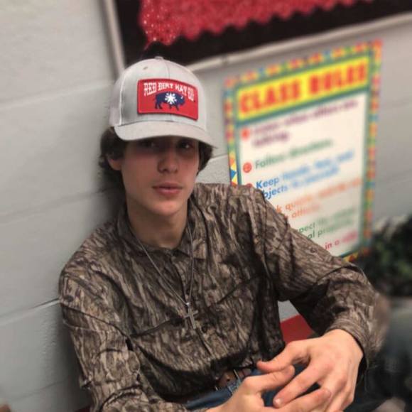 Profile Picture of Hunter Henson (@hunterhenson622) on Poshmark