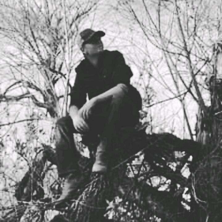 Profile Picture of Jonathan.c.hartzell1221 (@smalltowntruck) on Tiktok