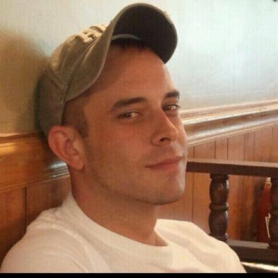 Profile Picture of Stephen Hollifield (@s_hollifield1) on Twitter