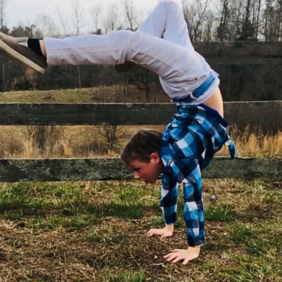 Profile Picture of Kevin Sanders (@kevinleesanders) on Poshmark