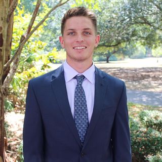 Caleb Bohrer - Facebook Profile Picture of Caleb Bohrer (@caleb.bohrer) on Facebook