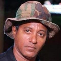 Profile Picture of Mark W Hardial (@PappaPurseworth) on Twitter