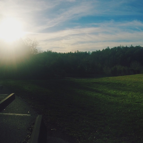 Profile Picture of Julianna Lindley (@juliannalindley) on Poshmark