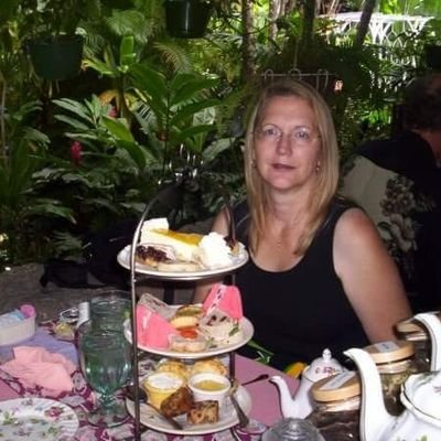 Profile Picture of Yvonne Kaoua (@YvonneKaoua) on Twitter