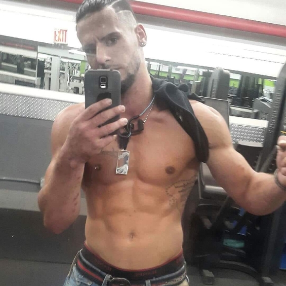 Profile Picture of Dominick Mauro (@dommau) on Poshmark