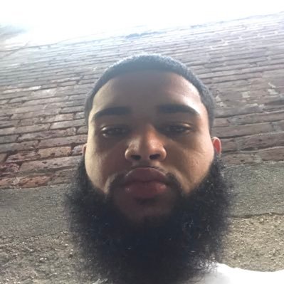 Profile Picture of Harden Warbucks (@ChrisHarden_13) on Twitter