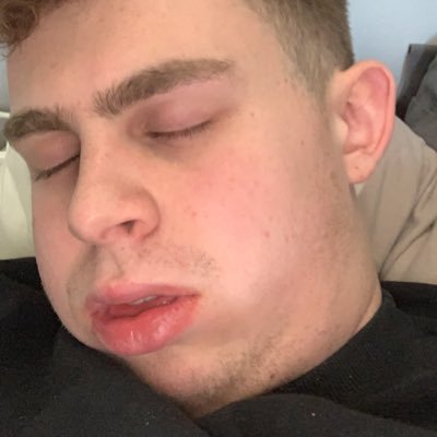 Profile Picture of Matty (@MattDaggerD) on Twitter