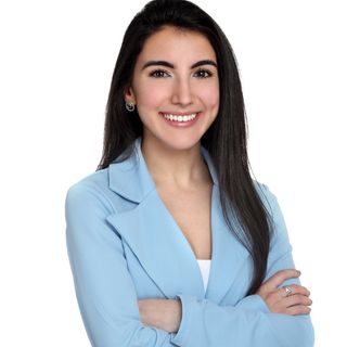 Profile Picture of Lisa Qarmout Weichert Realtor (@lqarmout_realtor) on Instagram