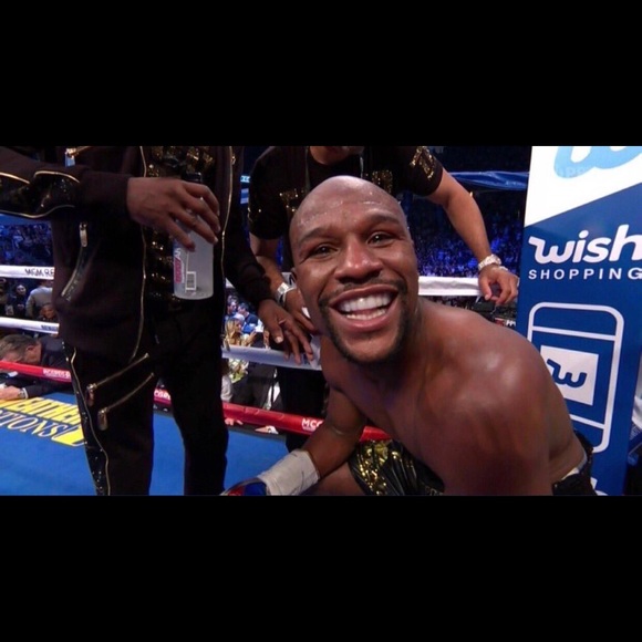 Profile Picture of Alex Terrazas (@alextrrzs6) on Poshmark