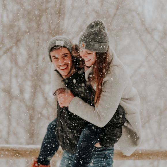 Profile Picture of Allie Wislocki (@allieeee) on Poshmark