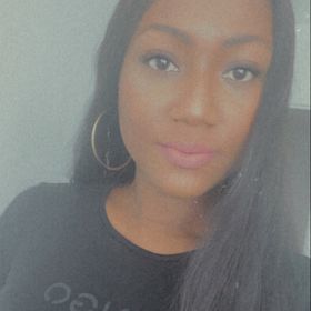 Profile Picture of Curly Destiny | Beauté  | Mode  | Lifestyle (@curlydestiny) on Pinterest