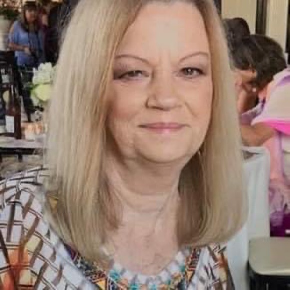 Profile Picture of Judy Mckinlay (@j_mckinlay) on Poshmark