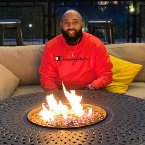 Profile Picture of David Curry (@davidcurry) on Poshmark