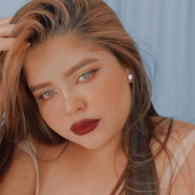 Profile Picture of Lucia Olivares (@Luciaolivares8) on Twitter