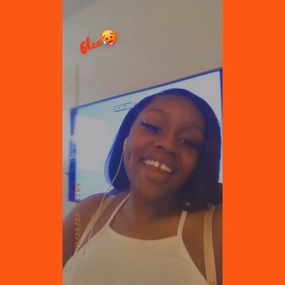 Profile Photo of Non•Cha•Lant•Lee💜 (@finessdaya_) on Twitter