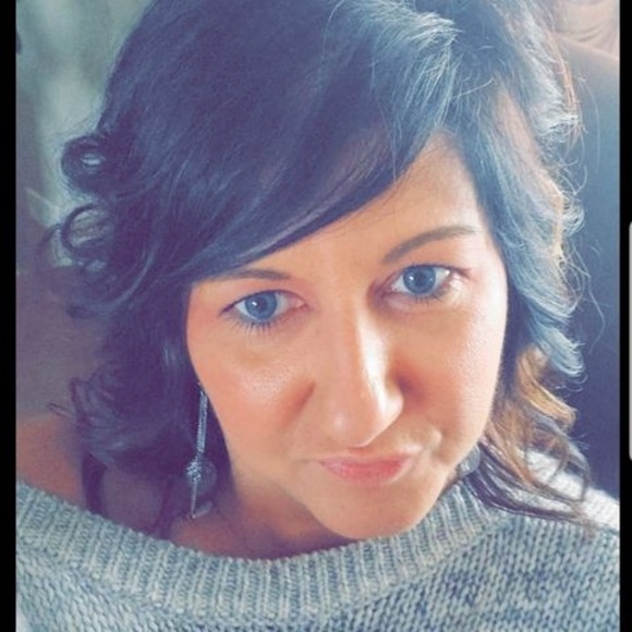 Profile Picture of Jackie Houdyshell (@mzjax428) on Poshmark