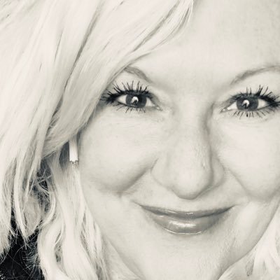 Profile Picture of Lisa Chason (@lisalisawuzsup) on Twitter