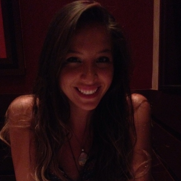 Profile Picture of Daniela Blanco (@danielablanco) on Poshmark