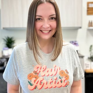 Profile Picture of Brandi Jones | Central Ohio Hairstylist (@hellosunshine_hair) on Instagram