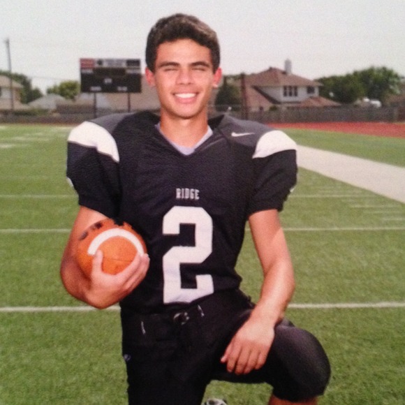 Profile Picture of Josh Garza (@josh3garza) on Poshmark
