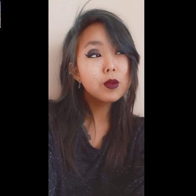 Profile Picture of Juliette Onalik (@julieonalik) on Twitter